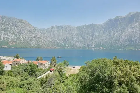 Prodaja, trosoban stan, 72m², Prčanj, Kotor - image 17