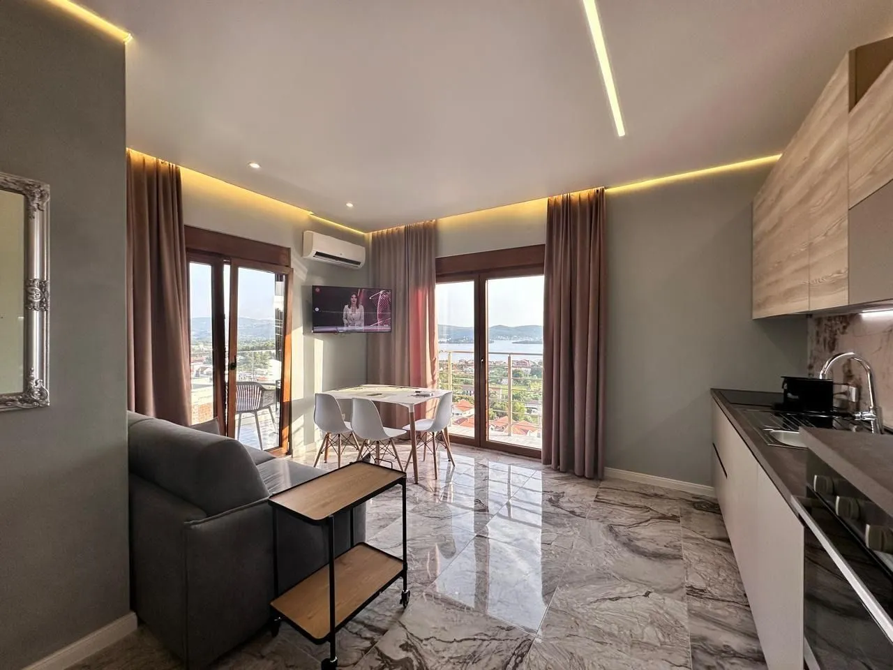 Rent, one bedroom apartment, 38m², Kava, Tivat