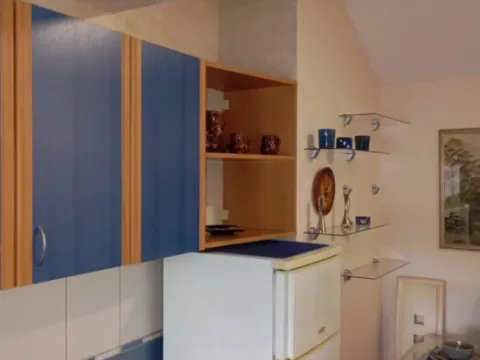 Izdavanje, dvosoban stan, 53m², Cetinje, Crna Gora - image 3