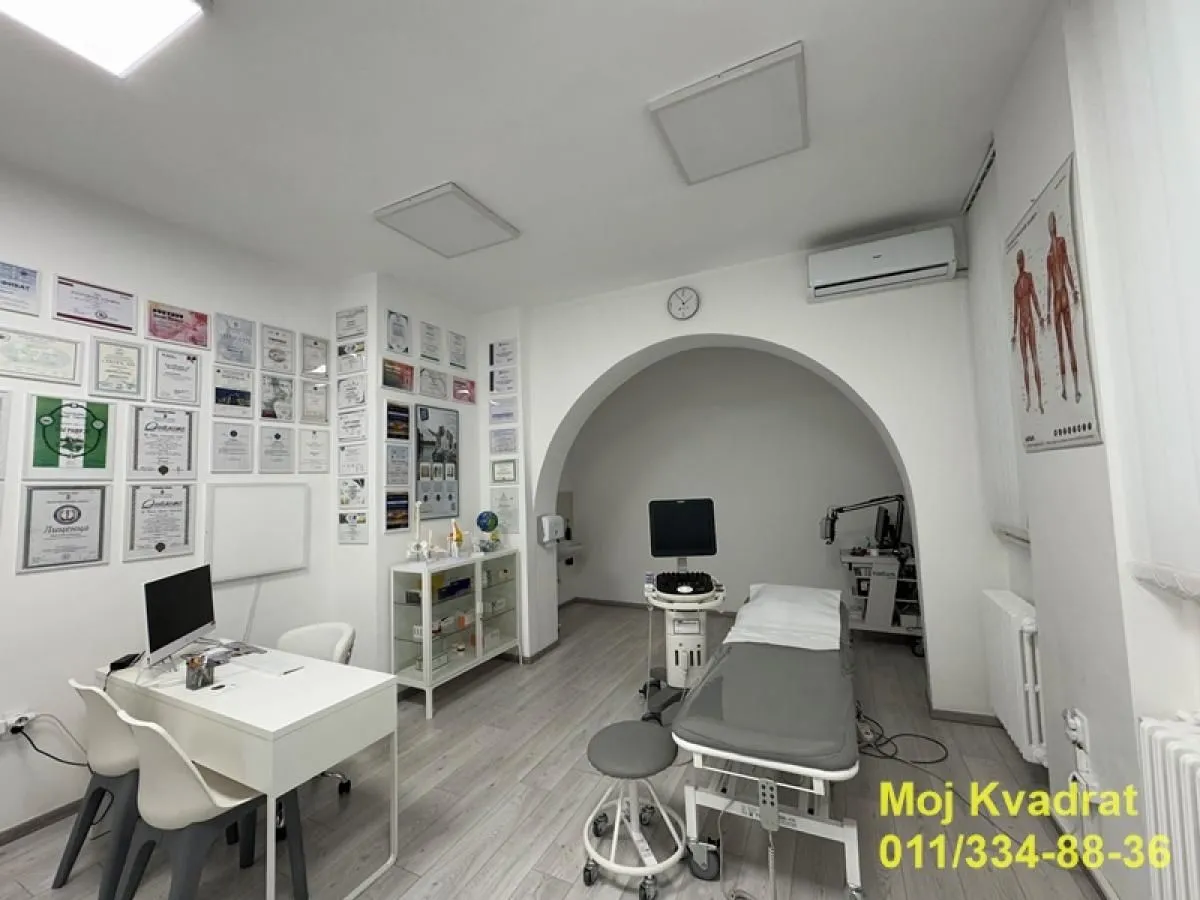 Rent, office space, 136m², Banovo Brdo, Beograd