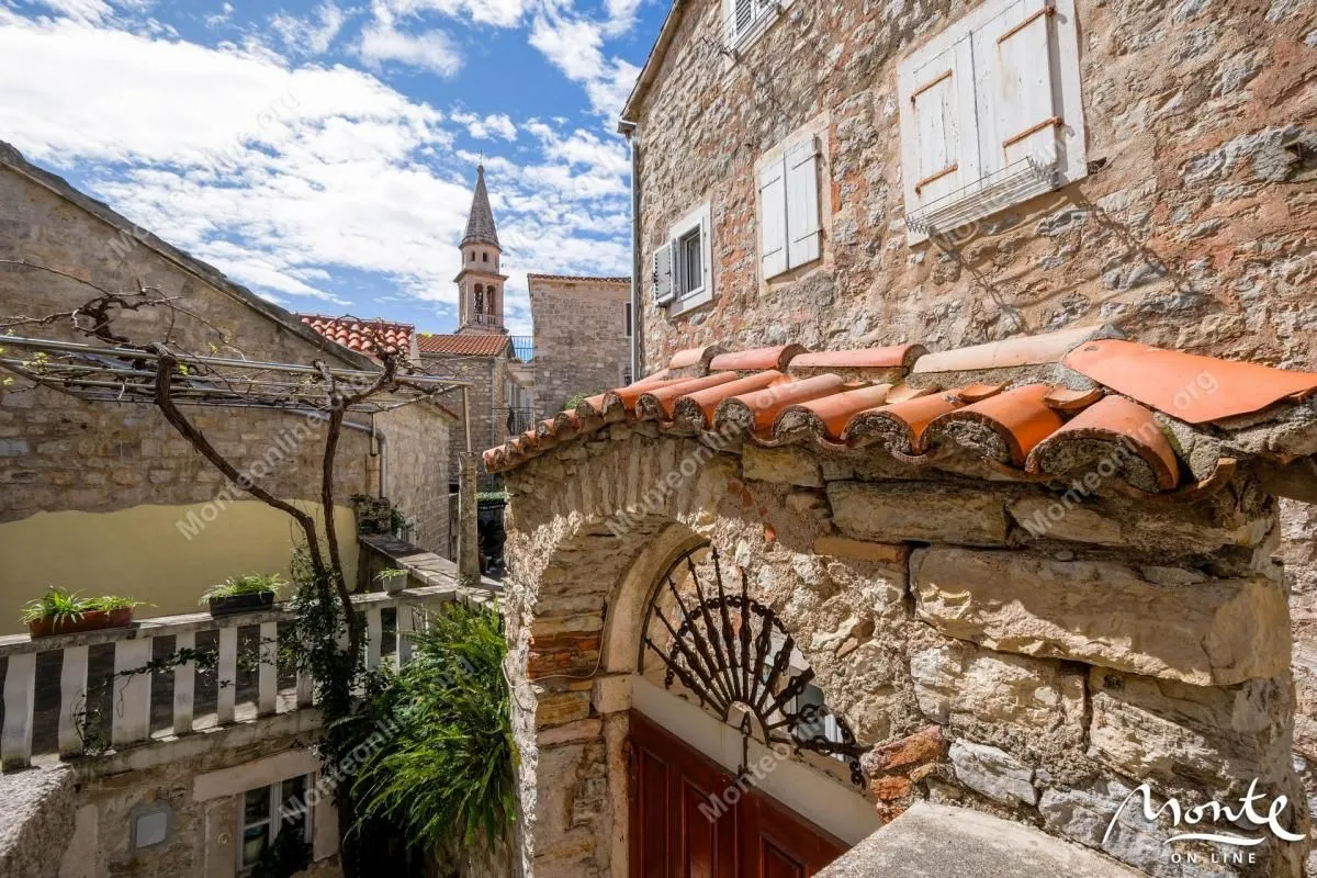 Sale, house, 91m², Stari Grad, Budva