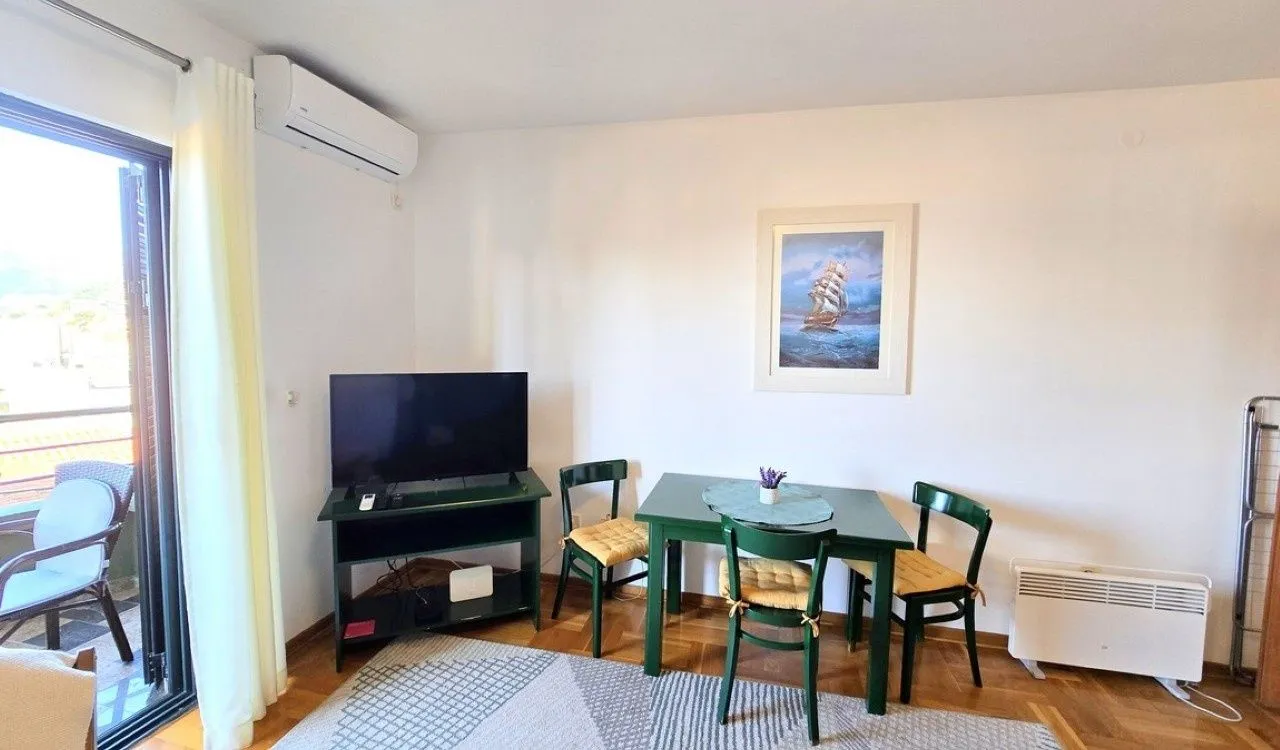 Prodaja, jednosoban stan, 45m², Pržno, Budva