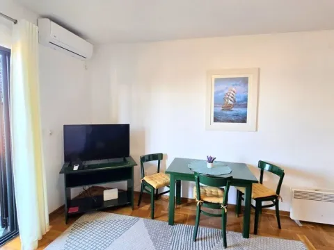 Prodaja, jednosoban stan, 45m², Pržno, Budva - image 1