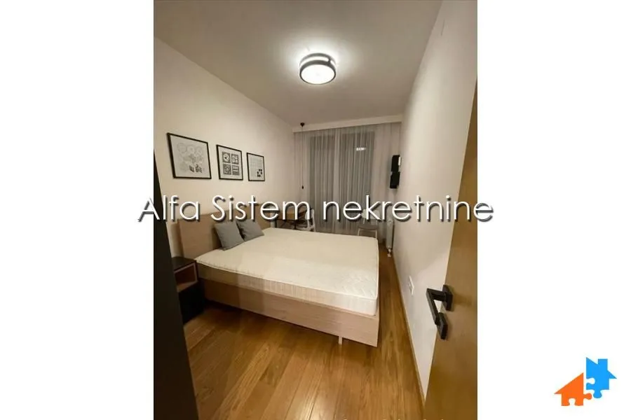 Rent, two bedroom apartment, 39m², Vračar Sve Podlokacije, Beograd