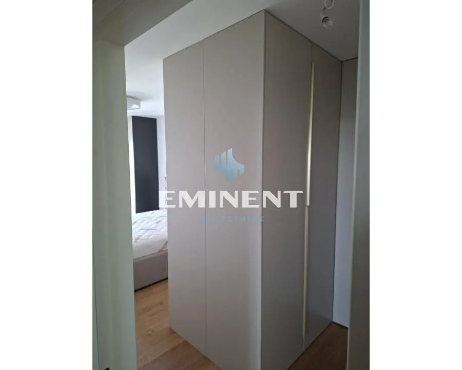 Izdavanje, četvorosoban stan, 105m², Novi Beograd Blok 65, Novi Beograd Sve Podlokacije