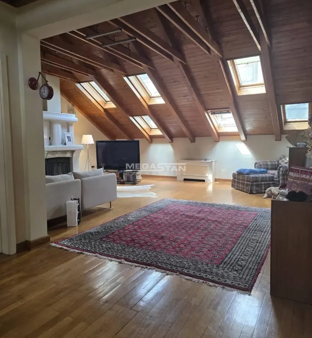 Sale, house, 815m², Vračar Sve Podlokacije, Beograd