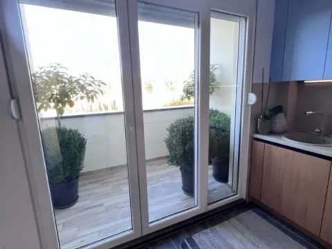 Prodaja, jednosoban stan, 45m², Radanovići, Kotor - image 2