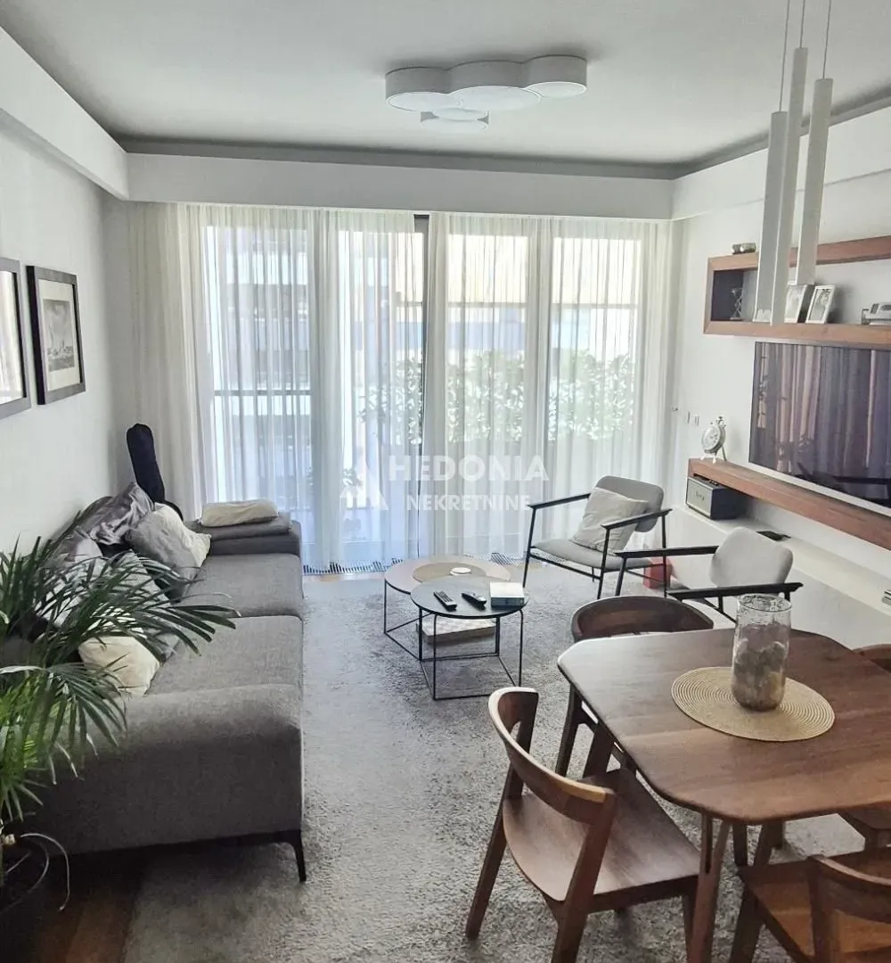 Prodaja, trosoban stan, 83m², Novi Beograd Blok 65, Novi Beograd Sve Podlokacije