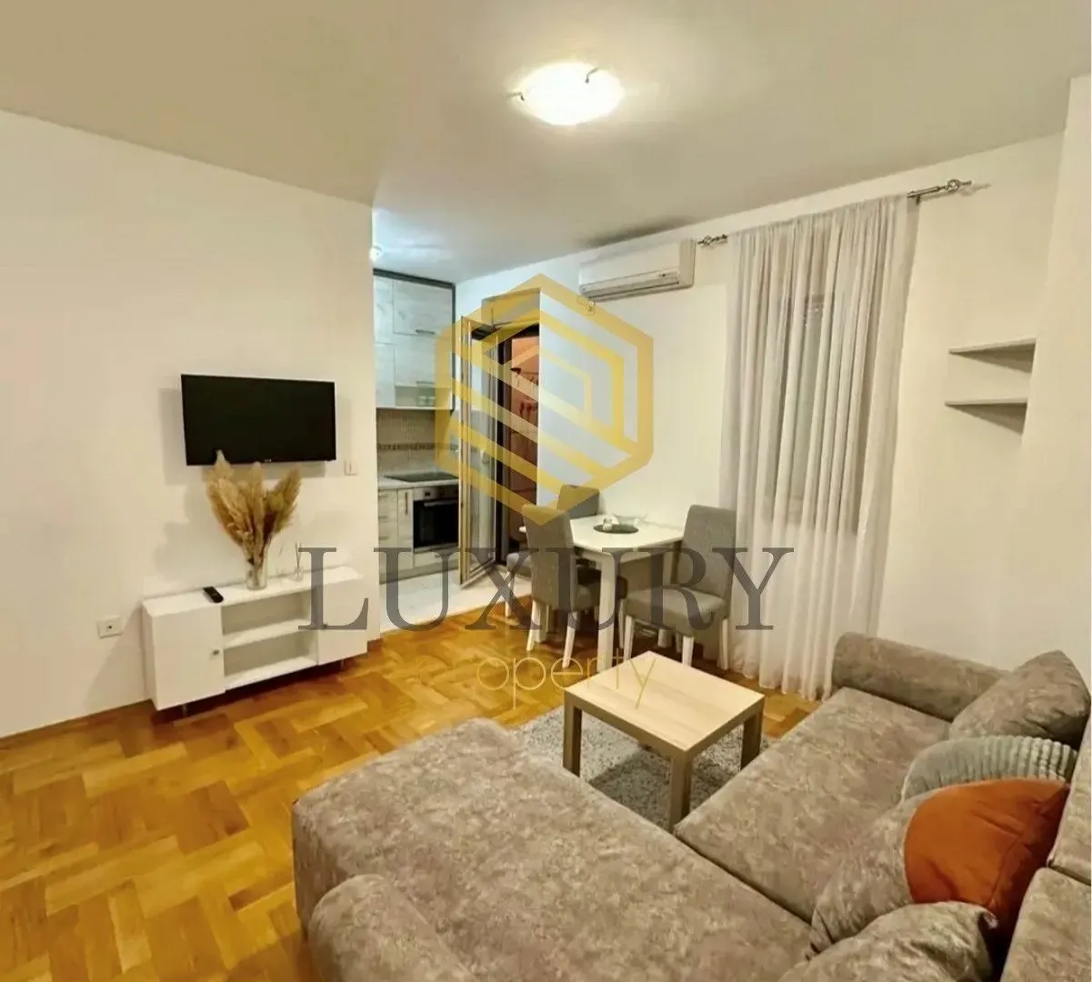 Rent, one bedroom apartment, 36m², Stari Aerodrom, Podgorica