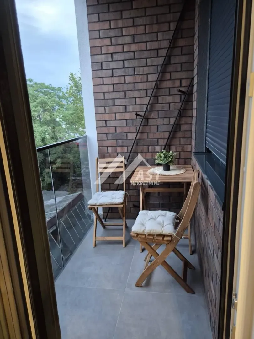 Izdavanje, jednosoban stan, 36m², Bulevar Evrope, Novi Sad Sve Podlokacije