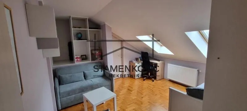 Prodaja, četvorosoban stan, 107m², Bulevar Evrope, Novi Sad Sve Podlokacije