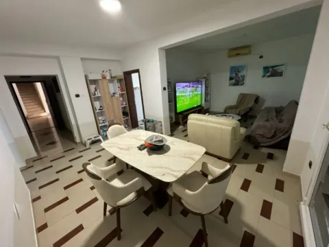 Prodaja, petosoban stan, 180m², Bečići, Budva - image 8