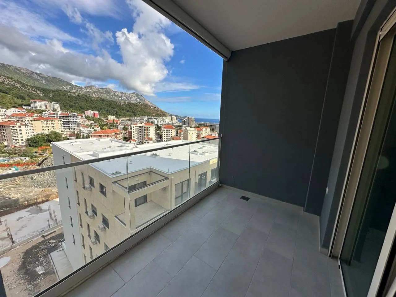 Sale, one bedroom apartment, 57m², Bečići, Budva