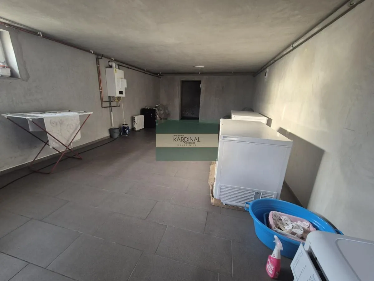 Prodaja, kuća, 271m², Šuljkovac, Jagodina
