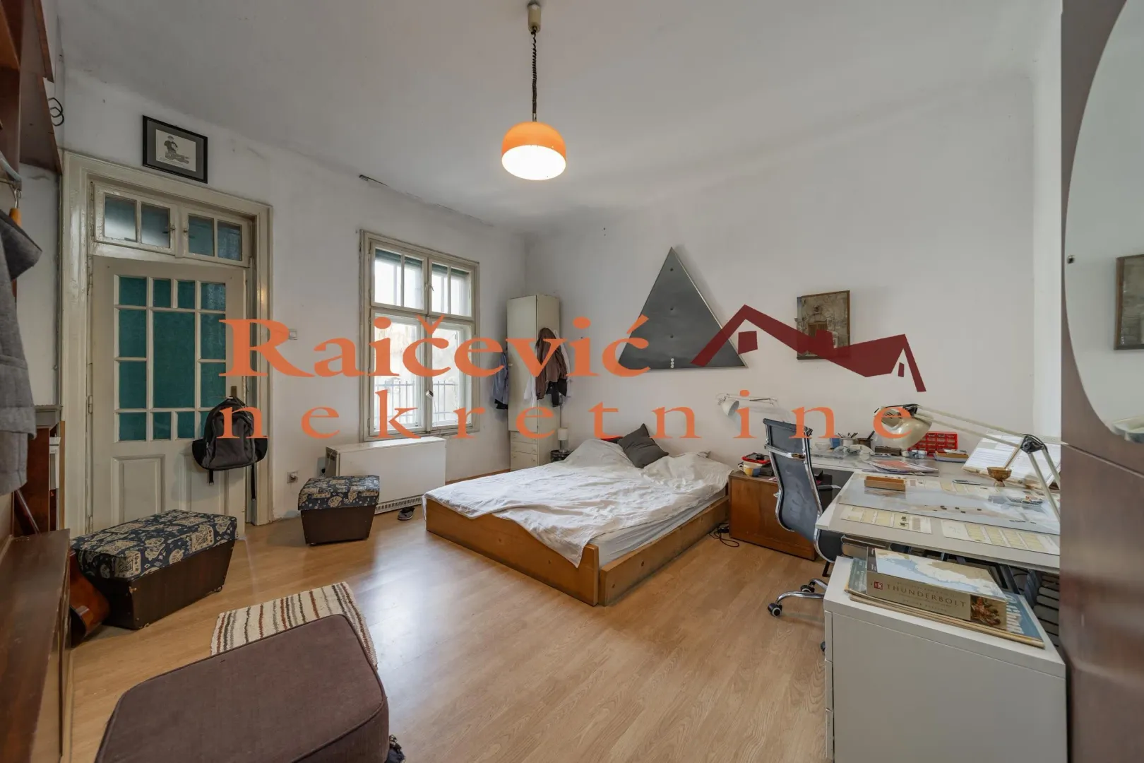 Sale, four bedroom apartment, 139m², Stari Grad, Beograd