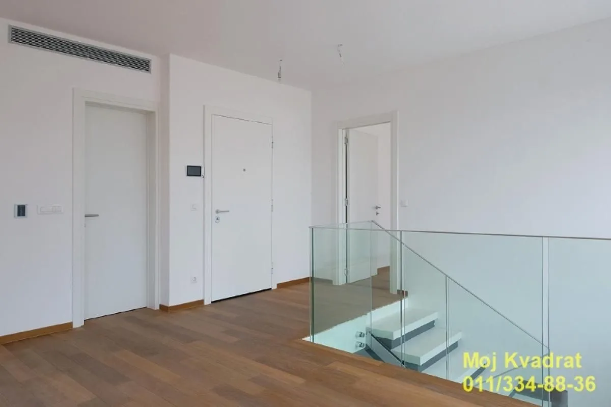 Prodaja, stan, 223m², Vračar Hram, Vračar Sve Podlokacije