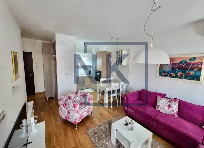 Izdavanje, jednosoban stan, 45m², City Kvart, Podgorica