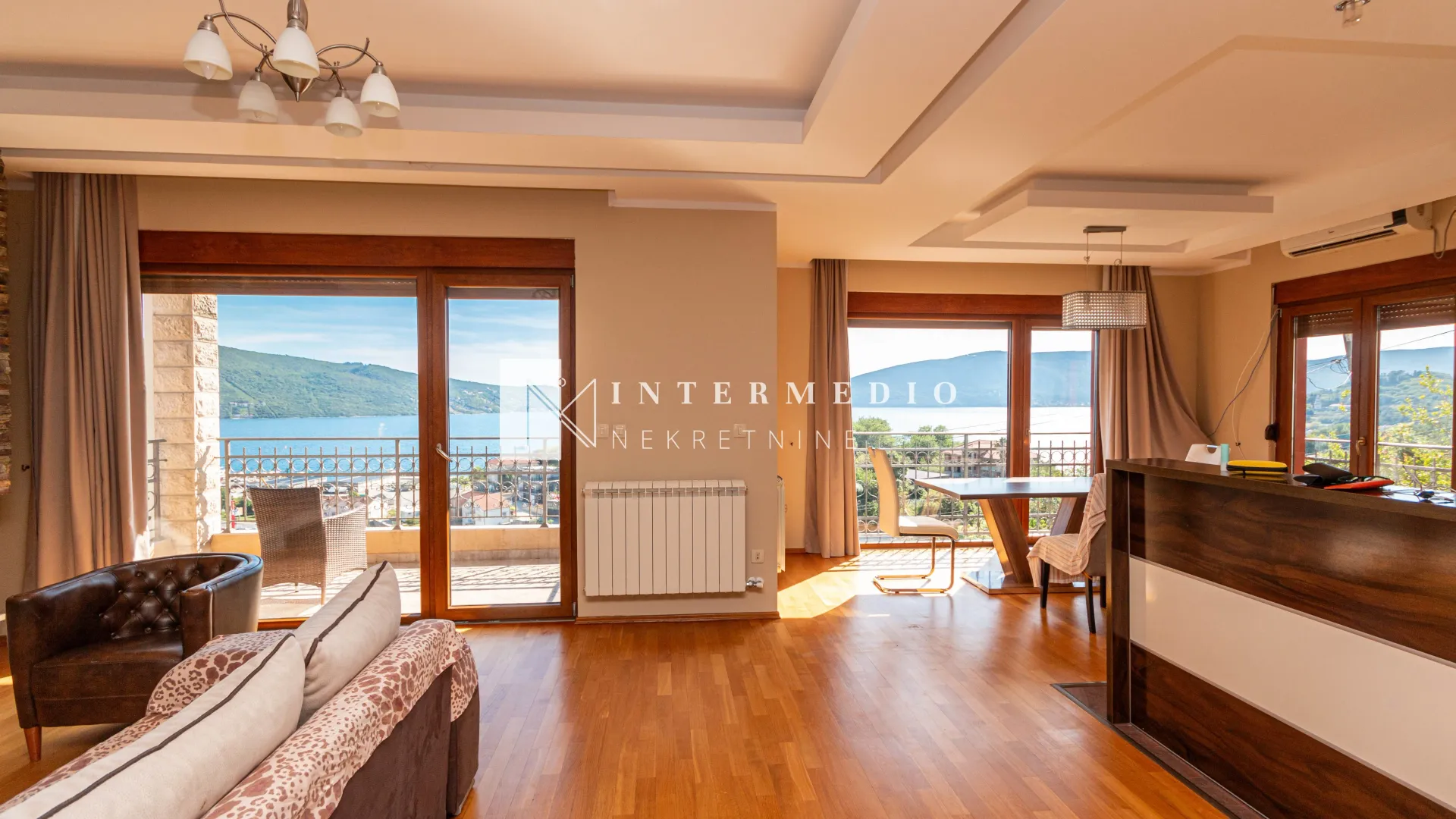 Prodaja, kuća, 227m², Zelenika, Herceg Novi