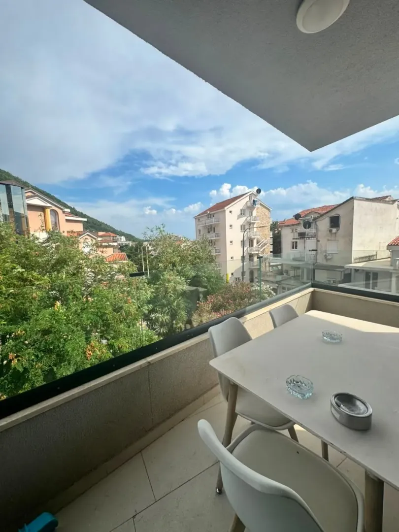 Prodaja, dvosoban stan, 60m², Babilonija, Budva