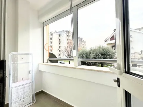 Rent, three bedroom apartment, 103m², Podgorica, Crna Gora - image 8