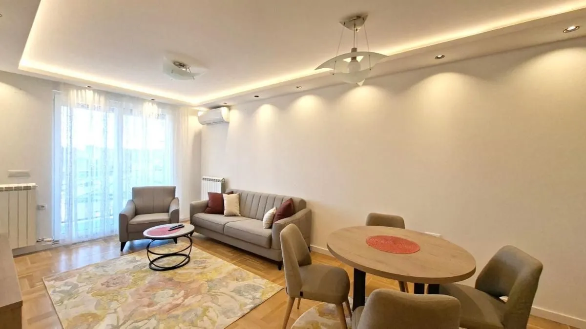 Izdavanje, dvosoban stan, 55m², Olimp, Zvezdara Sve Podlokacije