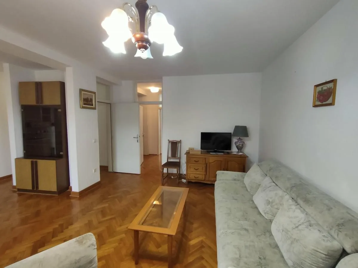 Prodaja, trosoban stan, 103m², Centar, Novi Sad