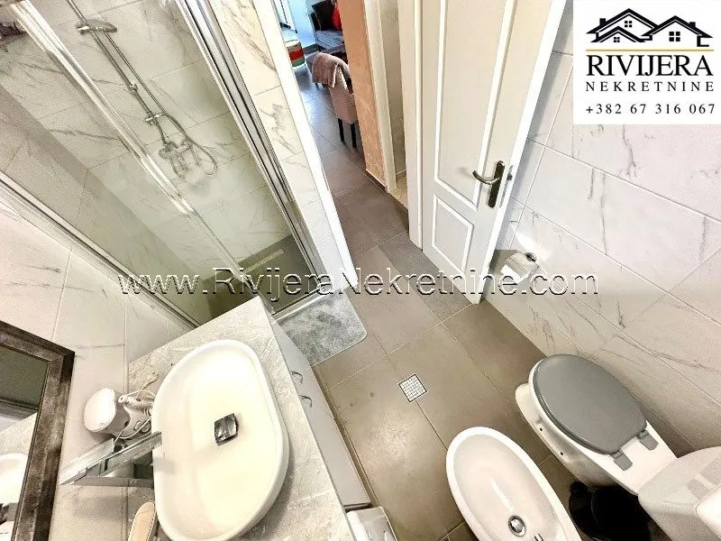 Sale, two bedroom apartment, 53m², Dobrota, Kotor