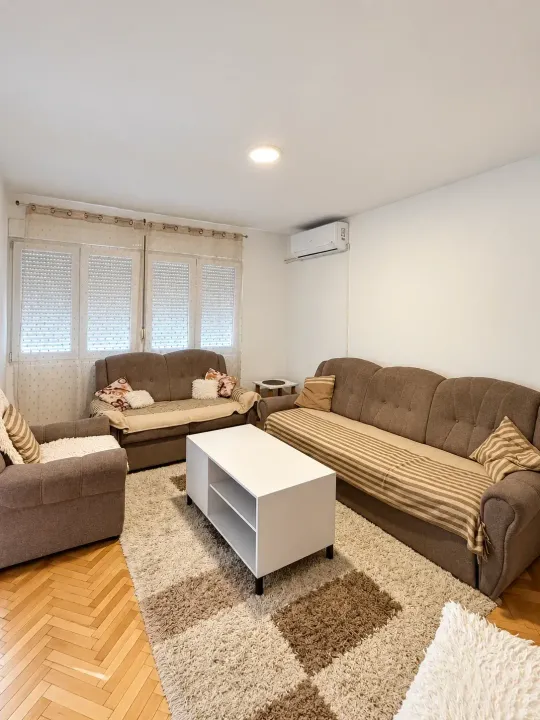 Rent, one bedroom apartment, 62m², Tivat, Crna Gora