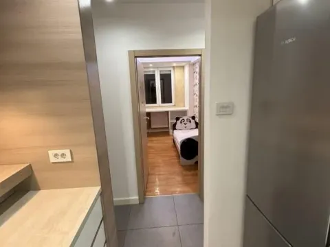 Izdavanje, trosoban stan, 77m², Palilula, Niš - image 20