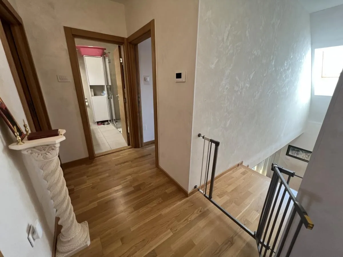 Prodaja, stan, 111m², Sajam, Novi Sad Sve Podlokacije
