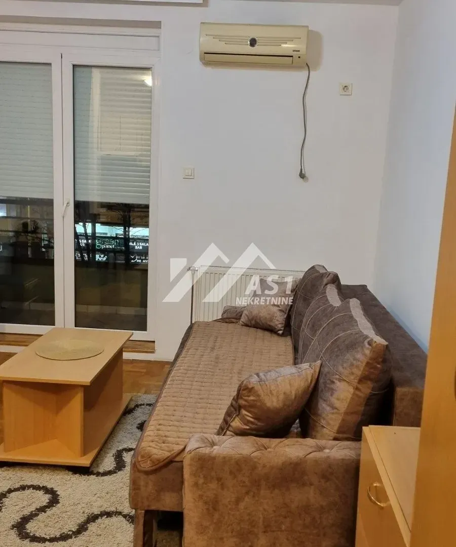 Izdavanje, stan, 28m², Grbavica, Novi Sad Sve Podlokacije