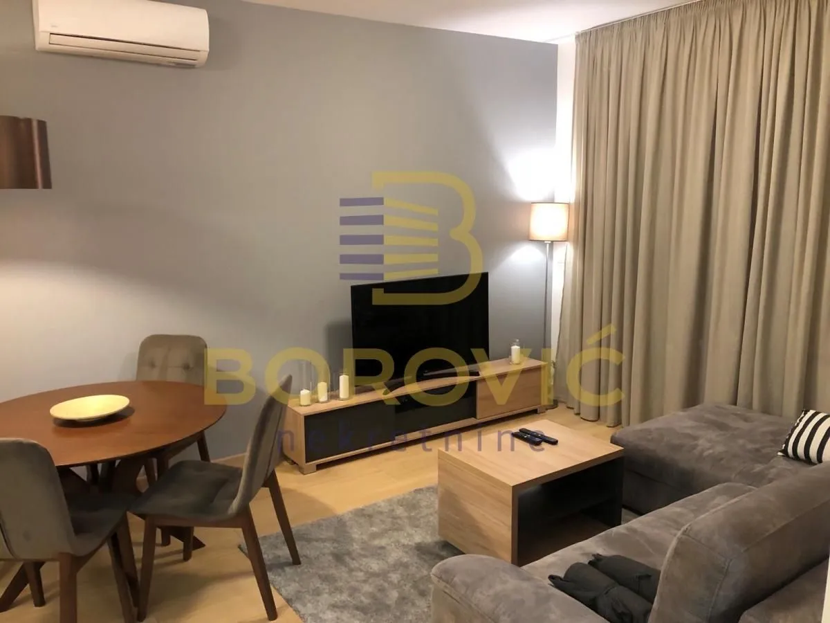 Izdavanje, trosoban stan, 68m², Crveni Krst, Beograd