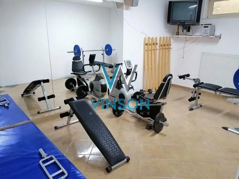 Rent, office space, 690m², Telep, Novi Sad Sve Podlokacije