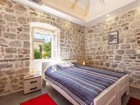 Sale, house, 290m², Perast, Kotor - image 7