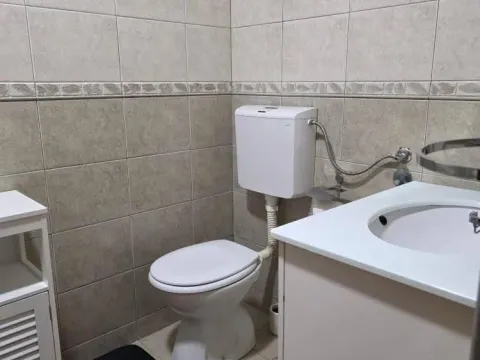 Izdavanje, jednosoban stan, 45m², City Kvart, Podgorica - image 6