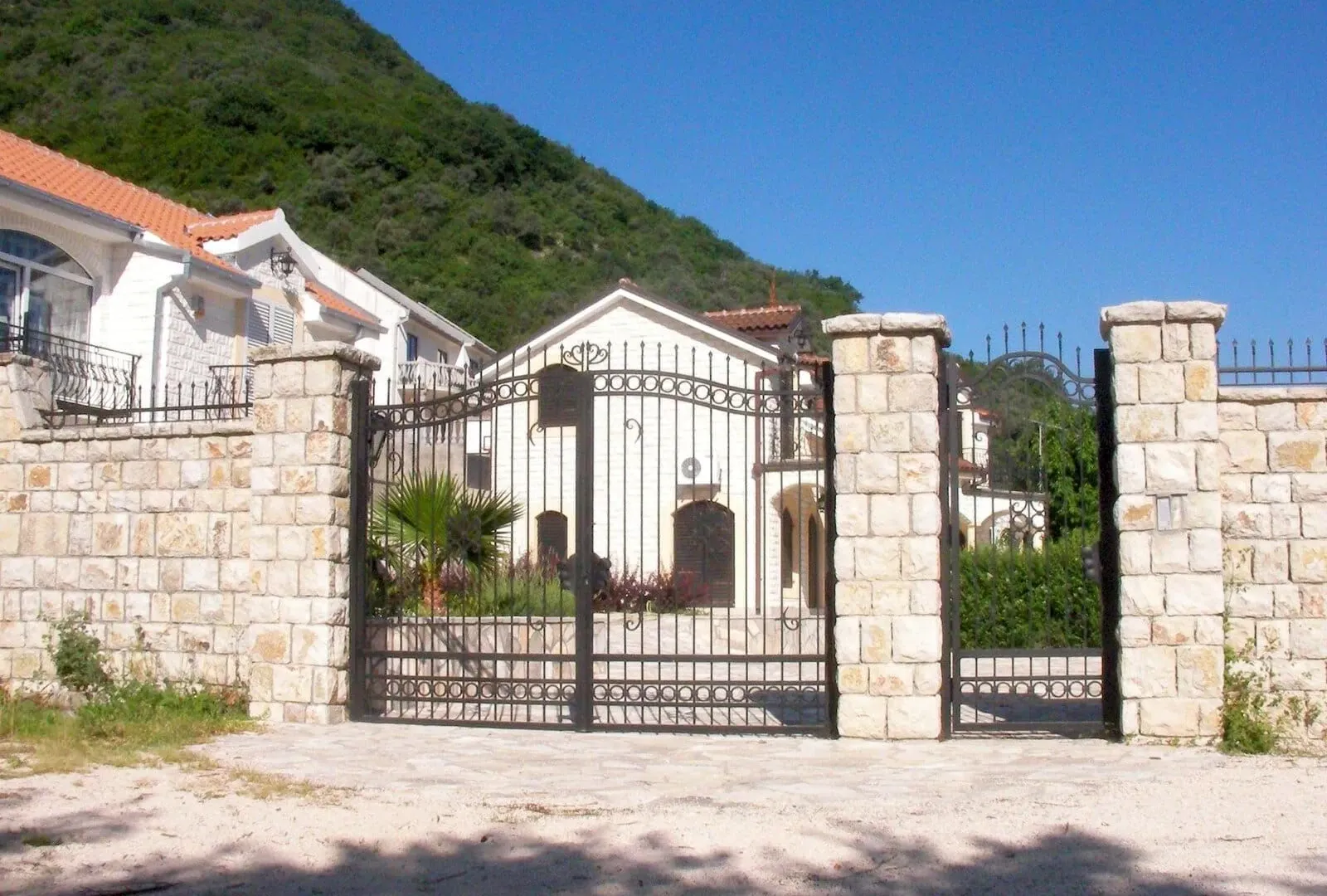Sale, house, 278m², Stoliv, Kotor