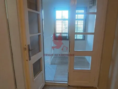 Sale, house, 210m², Medjulužje, Mladenovac - image 8