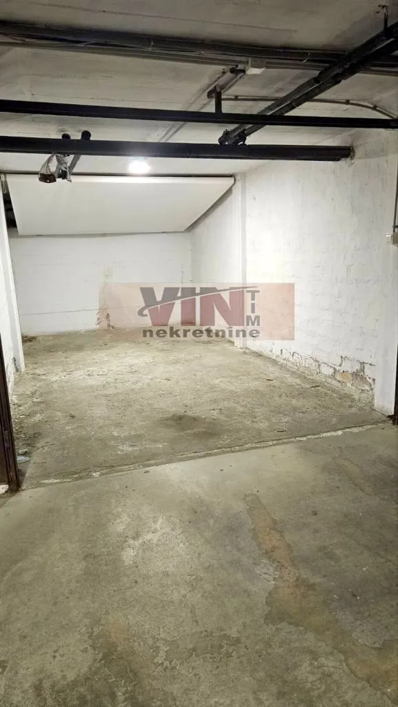 Izdavanje, dvosoban stan, 64m², Altina, Beograd