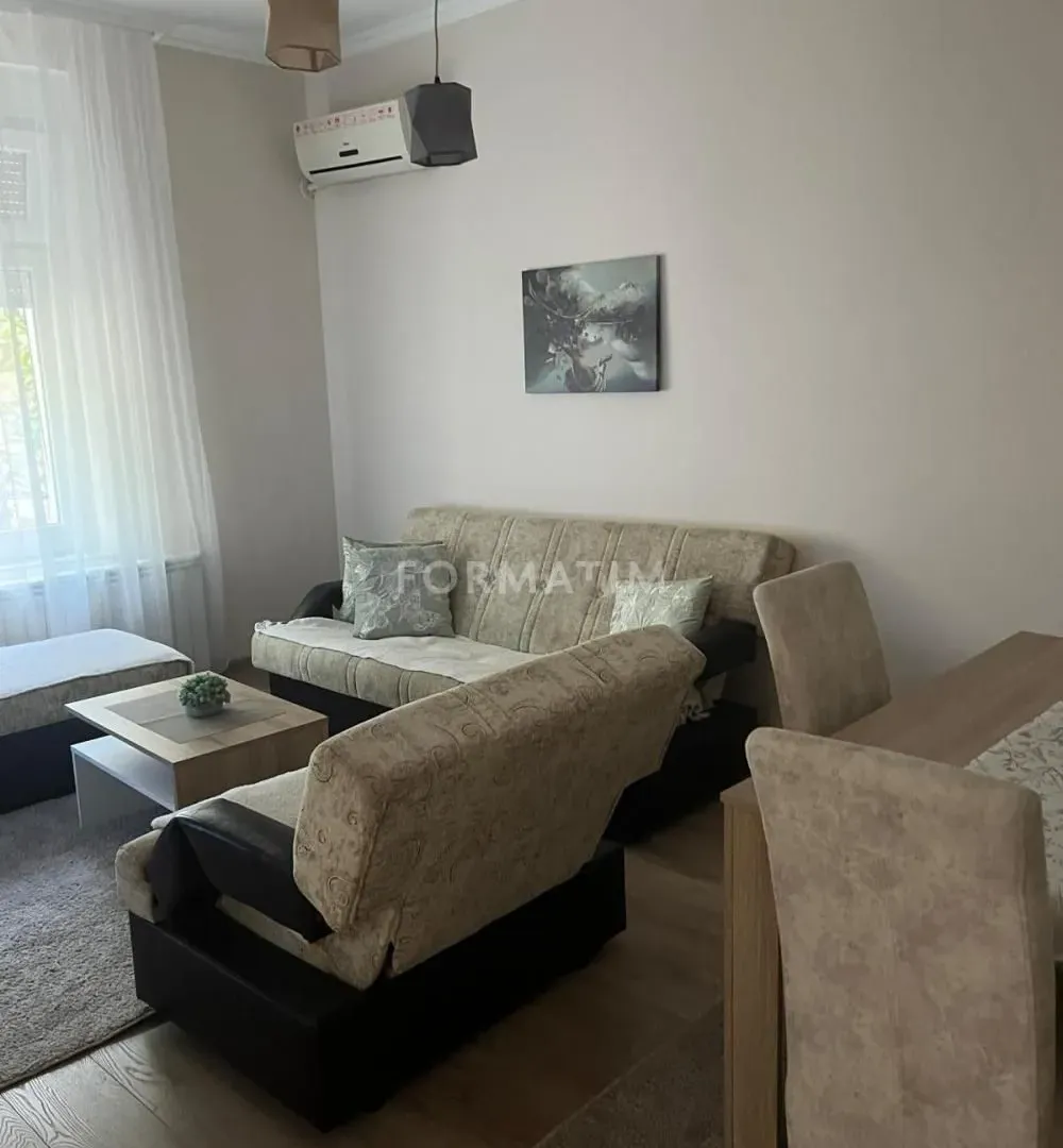 Rent, one bedroom apartment, 40m², Stari Grad, Beograd