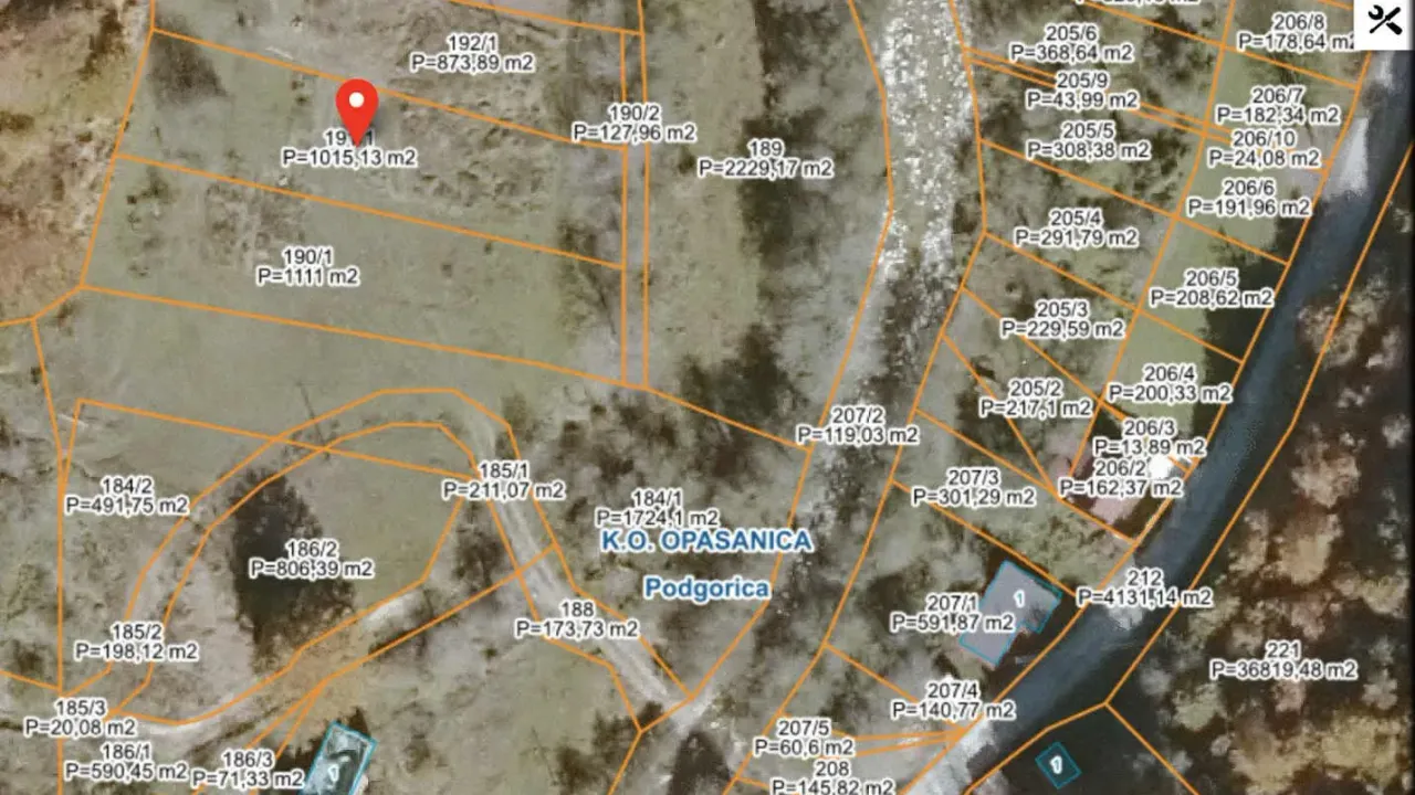 Sale, land lot, 1015m², Veruša, Podgorica