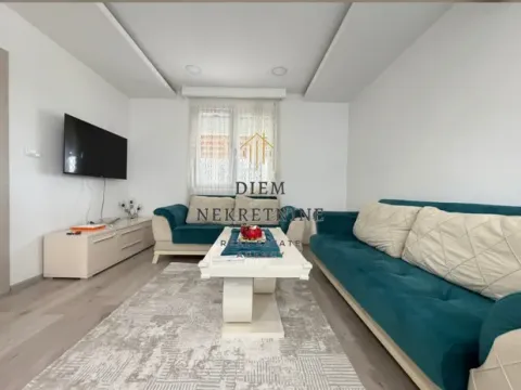 Izdavanje, kuća, 170m², Donji Kokoti, Podgorica - image 13