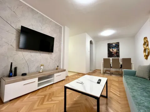 Prodaja, trosoban stan, 80m², Budva, Crna Gora - image 14