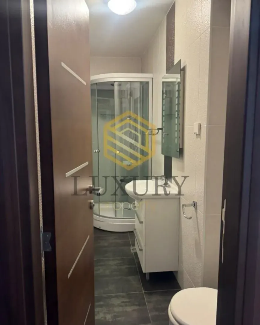 Prodaja, četvorosoban stan, 174m², Gorica C, Podgorica