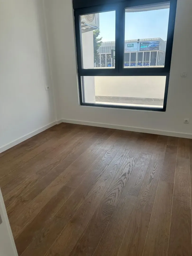 Prodaja, jednosoban stan, 45m², Centar, Bar