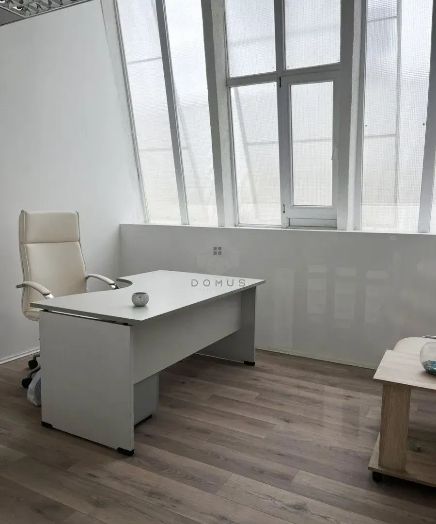 Rent, office space, 1850m², Zabjelo, Podgorica