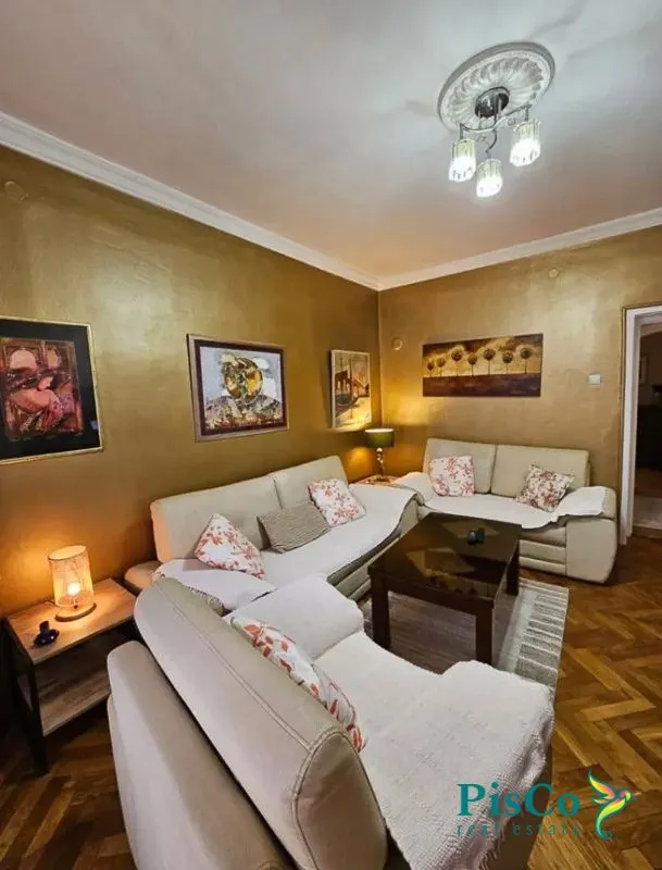 Izdavanje, dvosoban stan, 65m², Centar, Podgorica