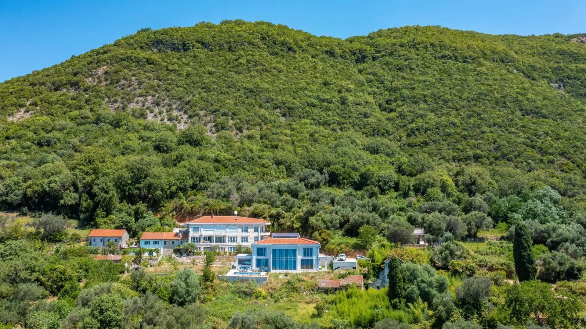Sale, house, 296m², Kotor, Crna Gora