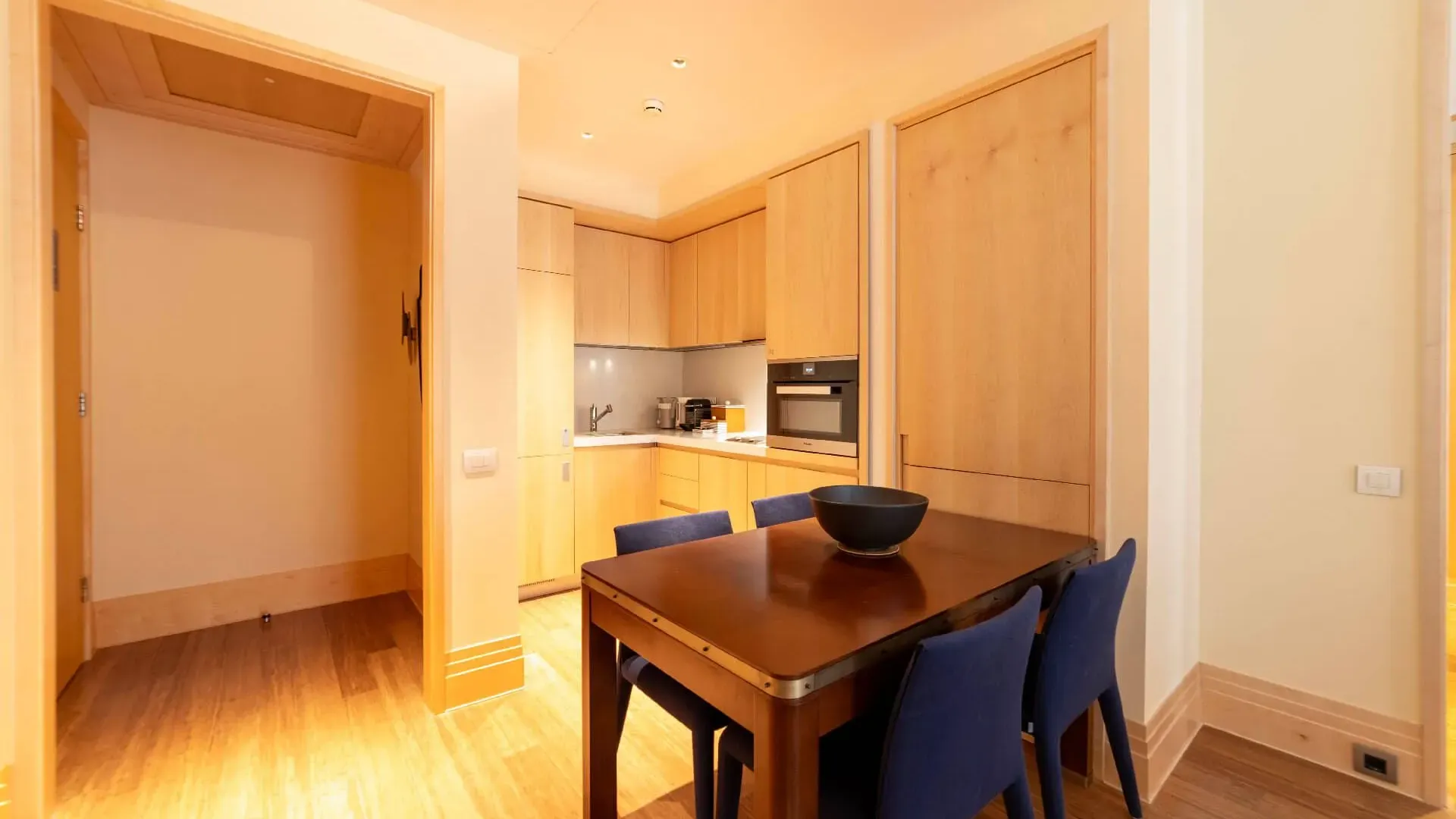 Prodaja, jednosoban stan, 81m², Porto Montenegro, Tivat
