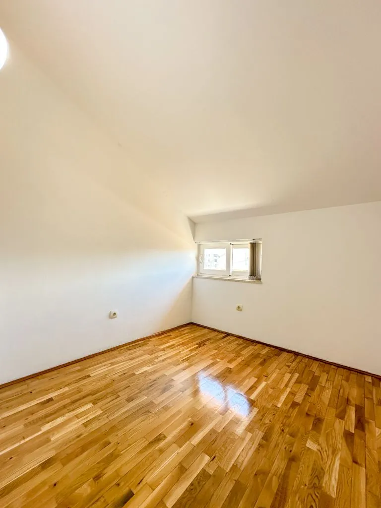 Rent, two bedroom apartment, 69m², Stari Aerodrom, Podgorica