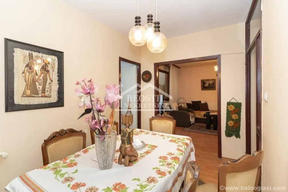 Prodaja, dvosoban stan, 72m², Vidikovački venac, Rakovica